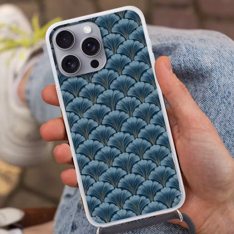 Patroon - Ginkgoblad - Blauw Hoesje iPhone 16 Pro Max met koord klein 804 -sfeer3