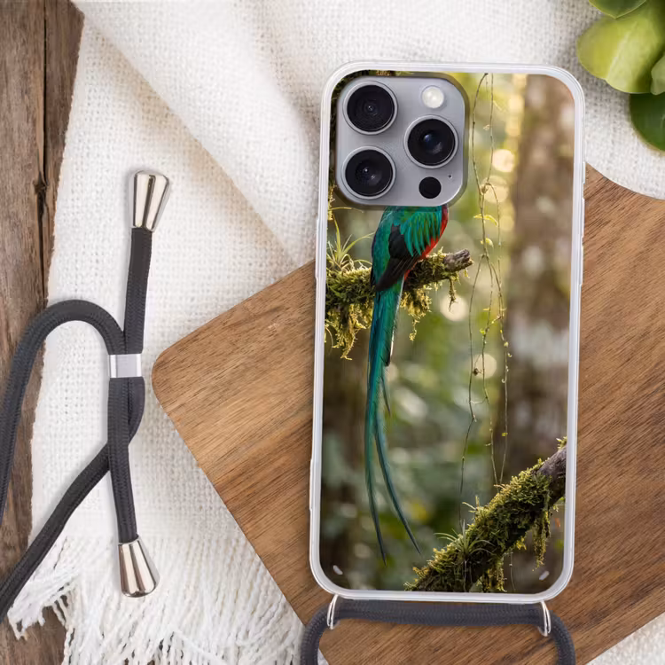 Quetzal - Jungle - Natuur - Groen Hoesje iPhone 16 Pro Max met koord klein -sfeer4
