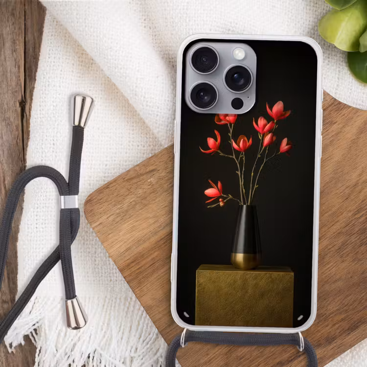 Rode - Bloemen - Vaas Hoesje iPhone 16 Pro Max met koord klein -sfeer4
