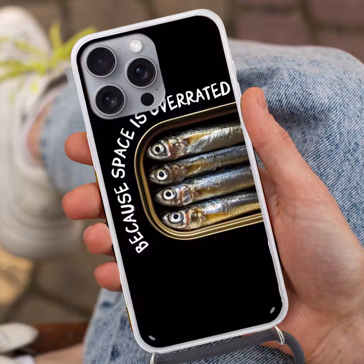 Sardines - Tekst - Vis - Blik Hoesje iPhone 16 Pro Max met koord klein -sfeer3