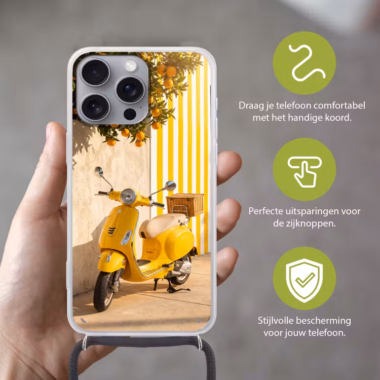 Scooter - Natuur - Zomer - Geel - Mediterraan Hoesje iPhone 16 Pro Max met koord klein -sfeer2_NL