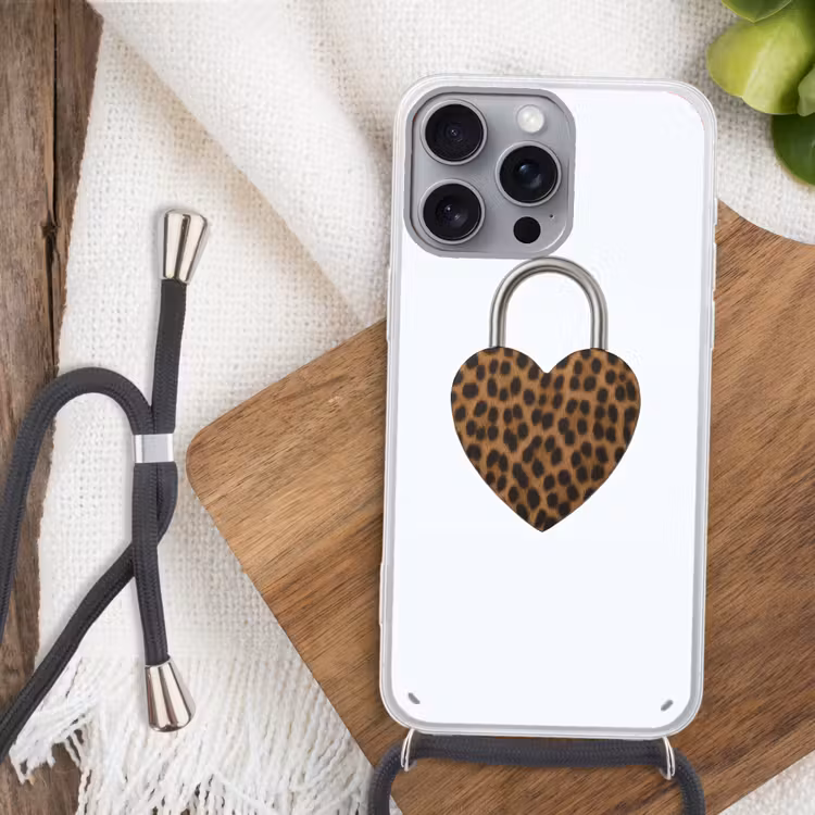 Slot - Hartvormig - Bruin - Panterprint Hoesje iPhone 16 Pro Max met koord klein -sfeer4