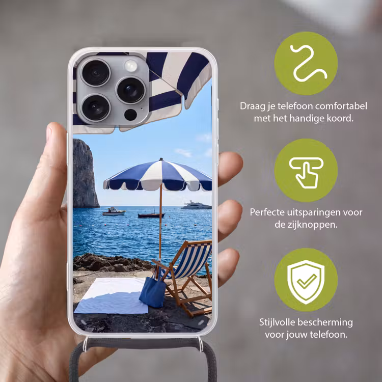 Strand - Ligstoel - Parasol - Zomer - Blauw Hoesje iPhone 16 Pro Max met koord klein -sfeer2_NL