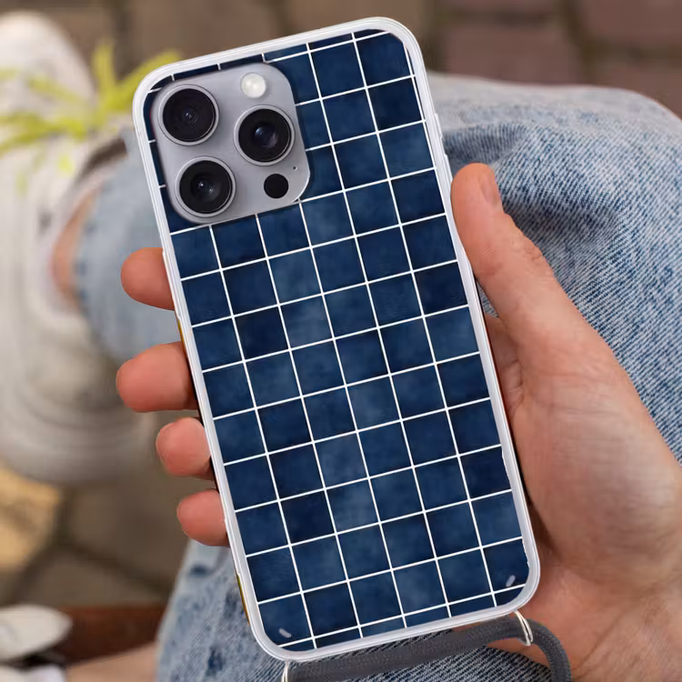 Tegel - Modern - Blauw Hoesje iPhone 16 Pro Max met koord klein 804 -sfeer3