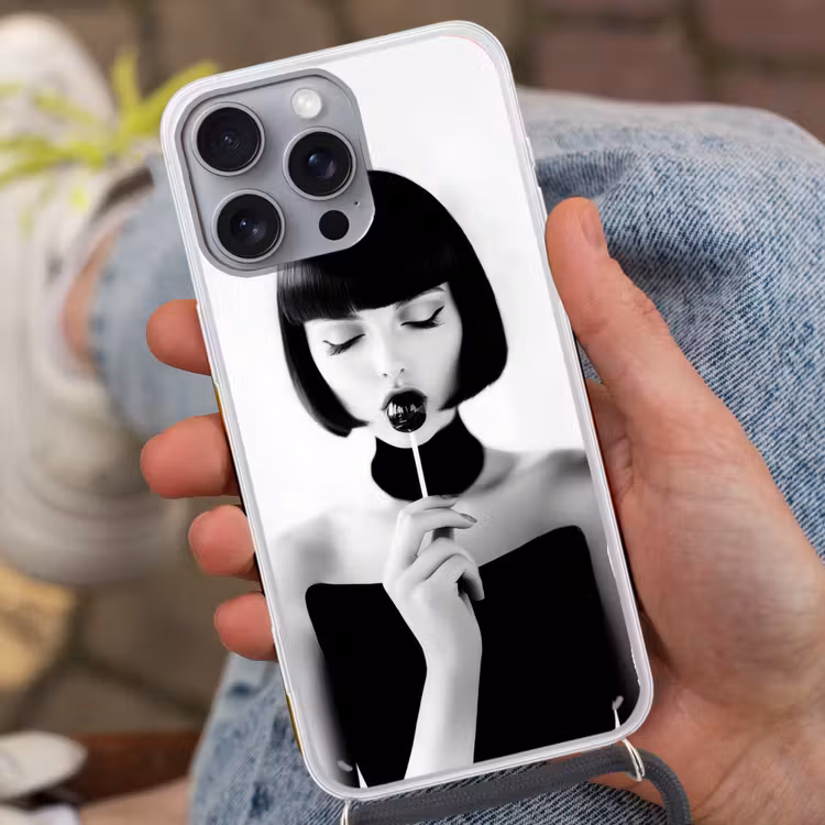 Vrouw - Lolly - Zwart - Wit Hoesje iPhone 16 Pro Max met koord klein -sfeer3