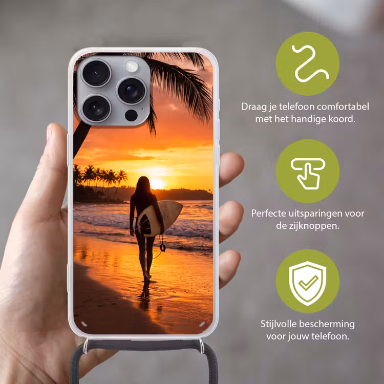 Vrouw - Surfplank - Strand - Zonsondergang - Oranje Hoesje iPhone 16 Pro Max met koord klein -sfeer2_NL