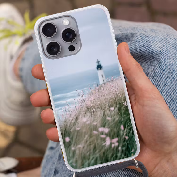 Vuurtoren - Klif - Zee - Bloemen Hoesje iPhone 16 Pro Max met koord klein -sfeer3