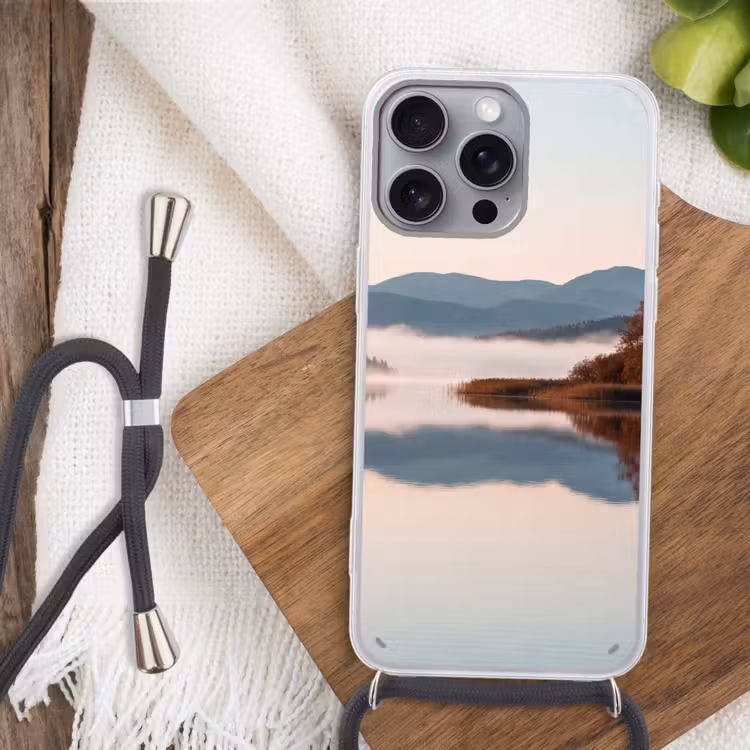 Water - Bomen - Mistlaag Hoesje iPhone 16 Pro Max met koord klein -sfeer4