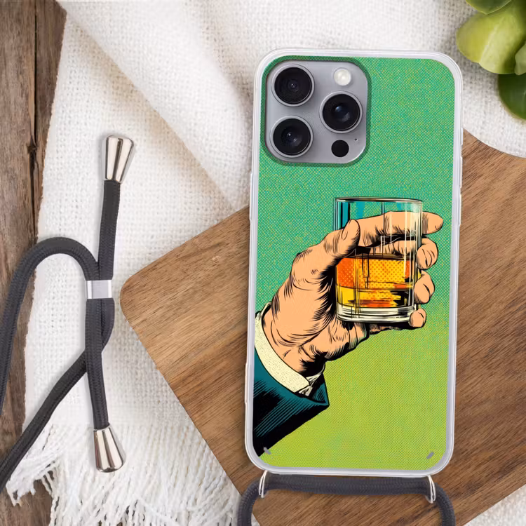 Whisky - Glas - Hand - Groen Hoesje iPhone 16 Pro Max met koord klein -sfeer4