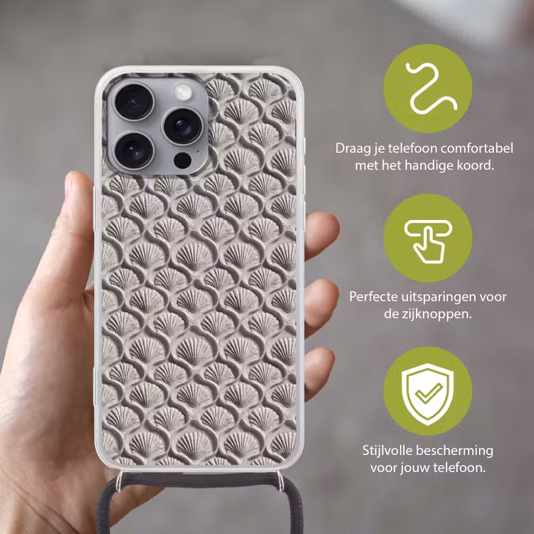 Zand - Schelpenvorm - Grijs Hoesje iPhone 16 Pro Max met koord klein 804 -sfeer2_NL