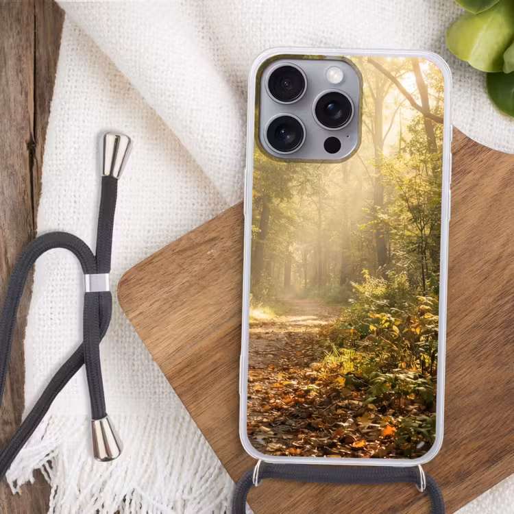 Zonlicht - Bospad - Bomen Hoesje iPhone 16 Pro Max met koord klein -sfeer4