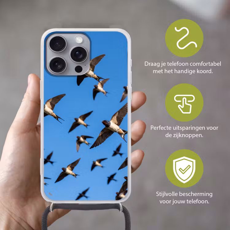 Zwaluwen - Vliegen - Blauw Hoesje iPhone 16 Pro Max met koord klein -sfeer2_NL