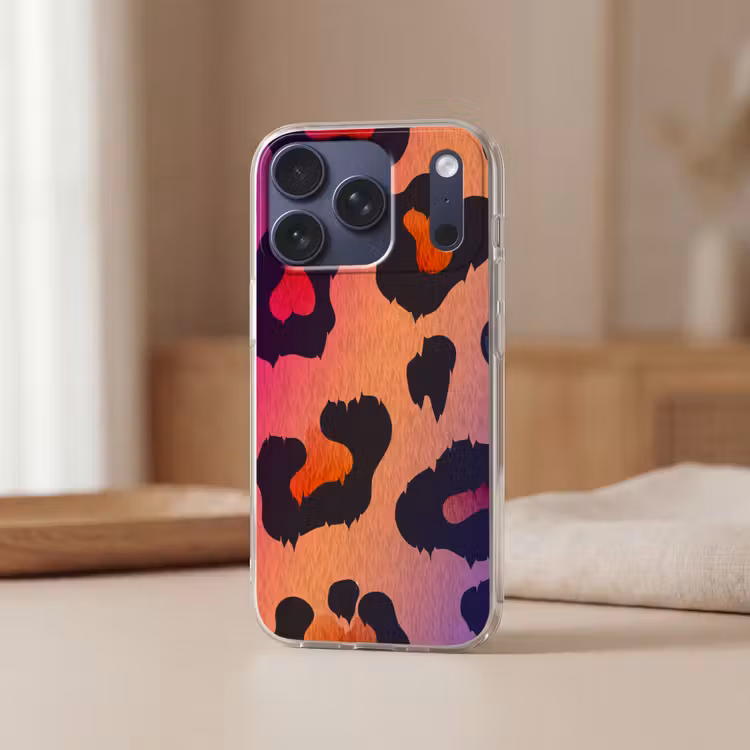 Panterprint - Roze - Paars - Oranje Telefoonhoesje iPhone 17 Pro klein -sfeer2