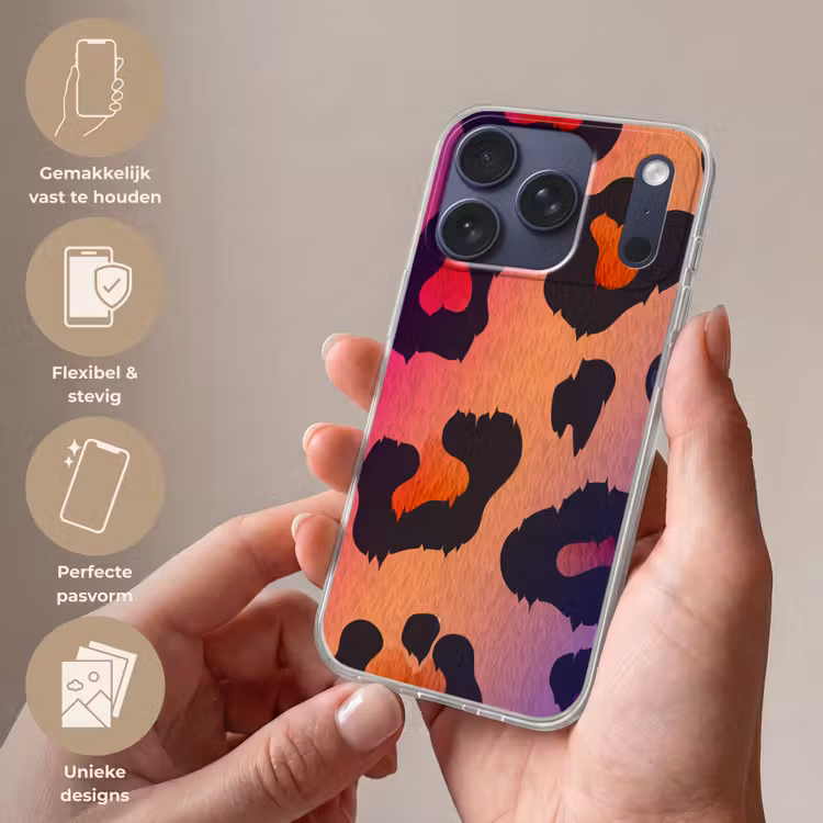 Panterprint - Roze - Paars - Oranje Telefoonhoesje iPhone 17 Pro klein -sfeer3_NL