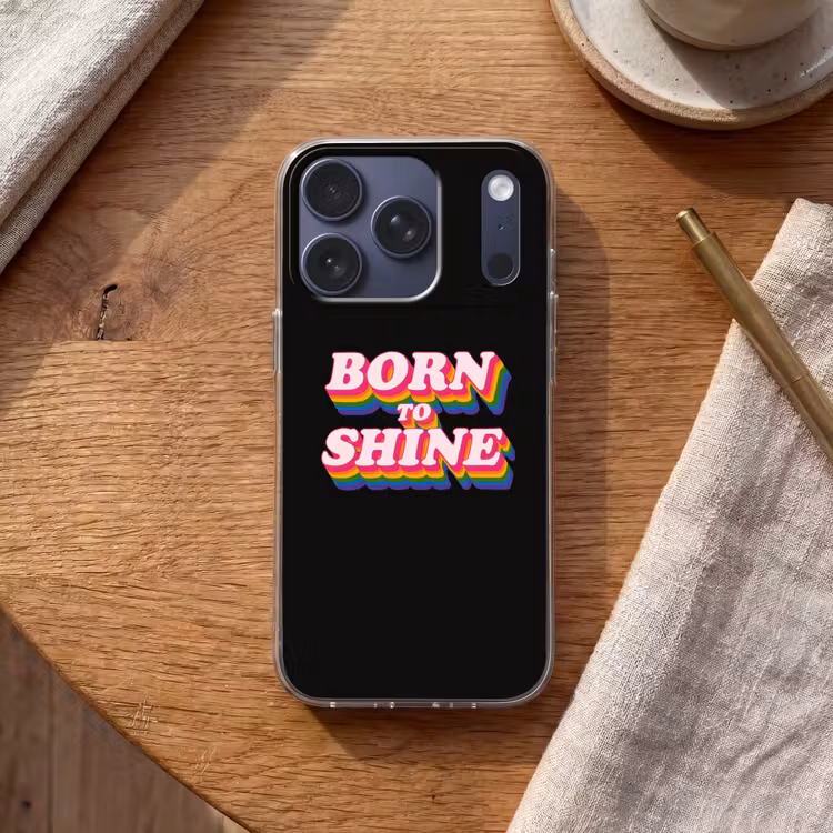 Quote - Regenboog - Roze - Zwart Telefoonhoesje iPhone 17 Pro klein -sfeer1