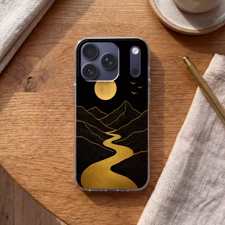 Rivier - Goud - Maan - Vogels Telefoonhoesje iPhone 17 Pro klein -sfeer1