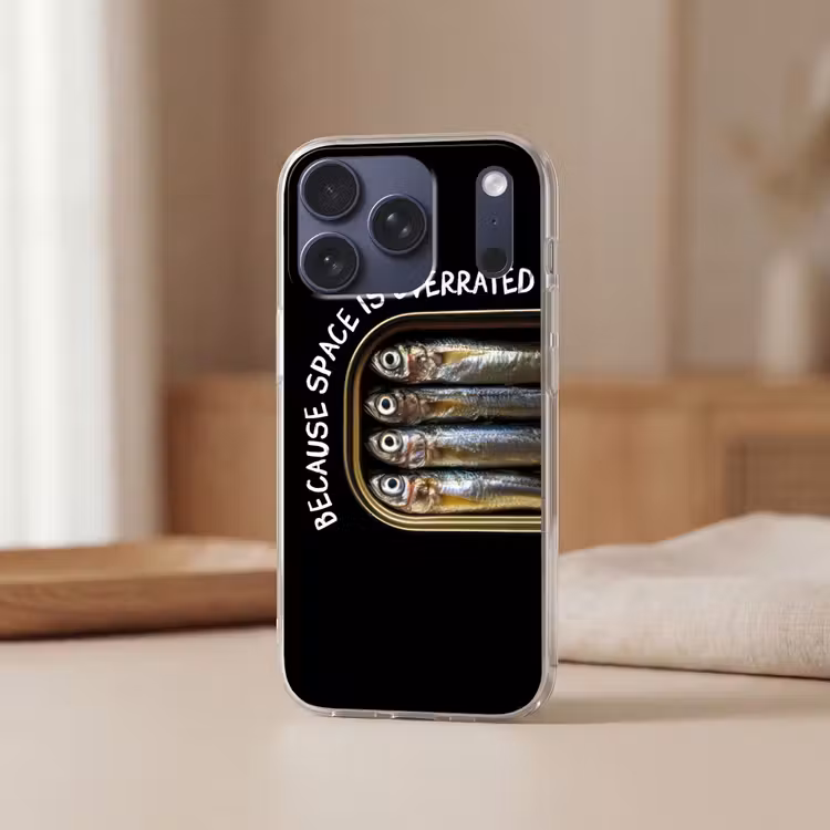 Sardines - Tekst - Vis - Blik Telefoonhoesje iPhone 17 Pro klein -sfeer2