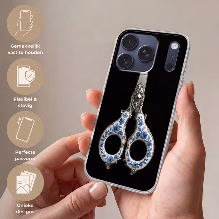 Schaar - Delfts blauw - Zwart Telefoonhoesje iPhone 17 Pro klein -sfeer3_NL