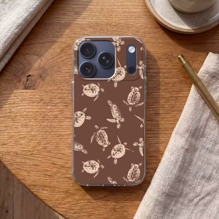 Schildpadden - Patroon - Bruin - Beige Telefoonhoesje iPhone 17 Pro klein -sfeer1