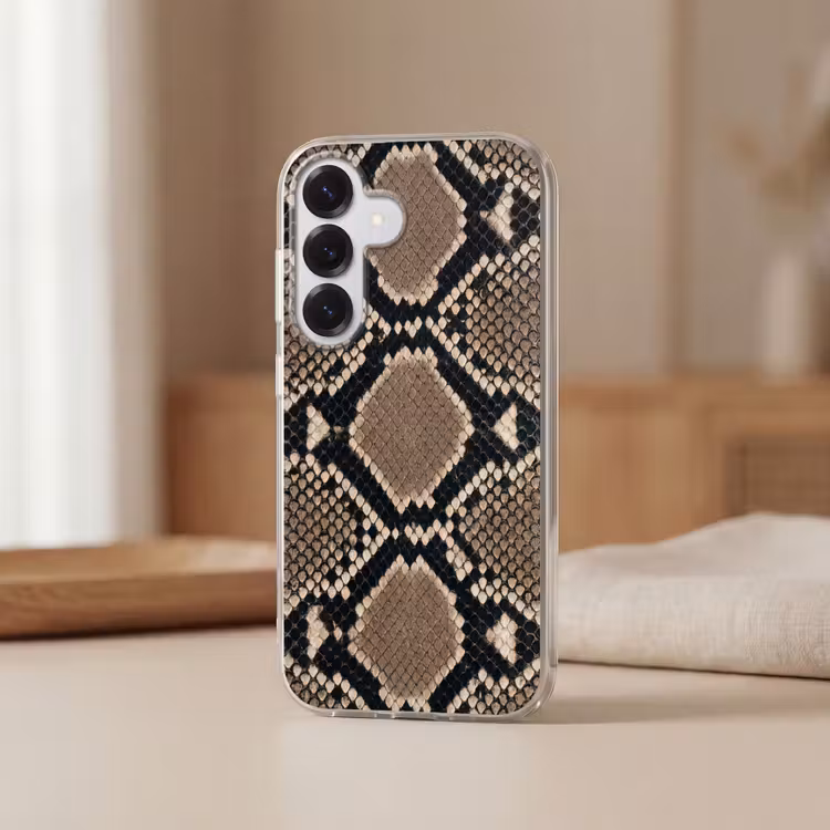 Slangenprint - Python - Bruin Telefoonhoesje Samsung Galaxy S26 klein -sfeer2