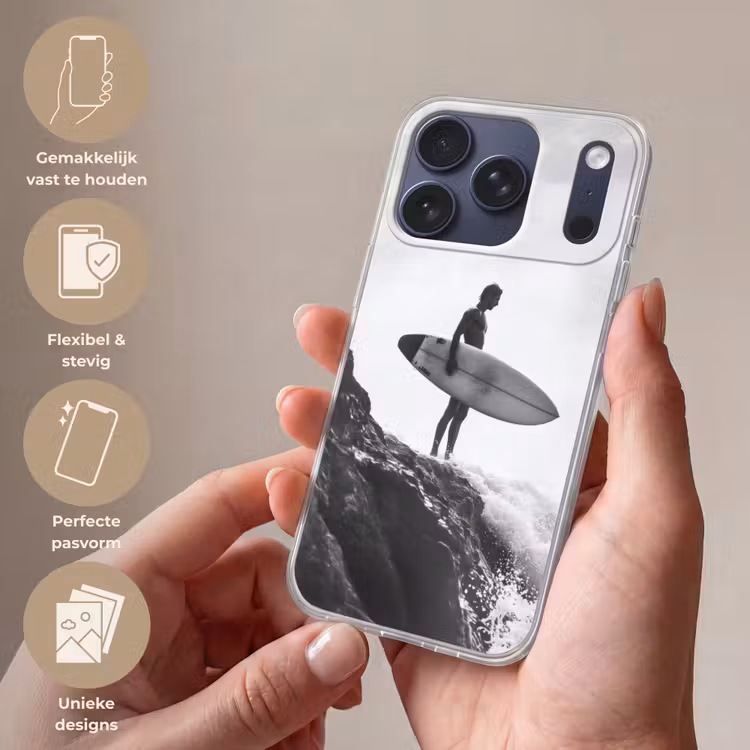 Surfer - Rots - Oceaan - Golven Telefoonhoesje iPhone 17 Pro klein -sfeer3_NL