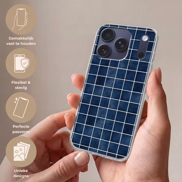 Tegel - Modern - Blauw Telefoonhoesje iPhone 17 Pro klein 878 -sfeer3_NL