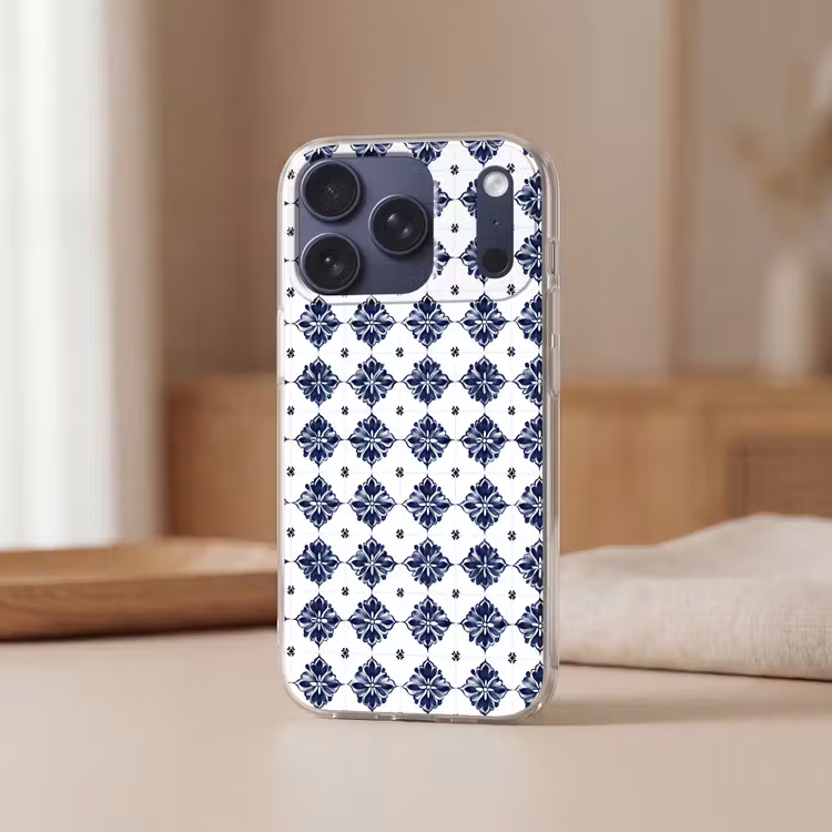 Tegelmotief - Blauw - Wit - Bloem Telefoonhoesje iPhone 17 Pro klein 878 -sfeer2