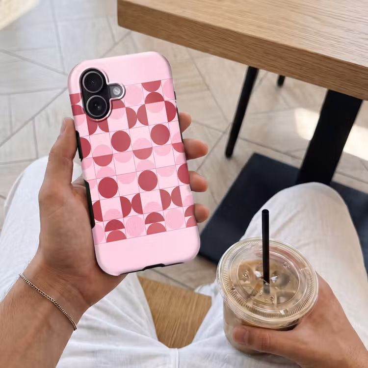Abstract - Geometrisch - Cirkels - Roze - Modern Toughcase MagSafe Apple iPhone 17 klein -Sfeer1M