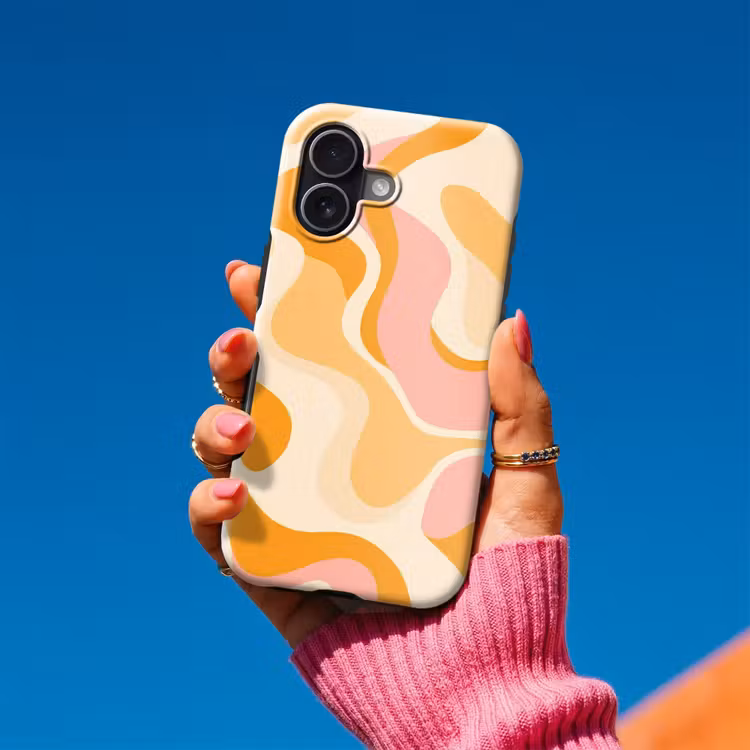 Abstract - Golvend - Oranje Toughcase MagSafe Apple iPhone 17 klein -Sfeer1V