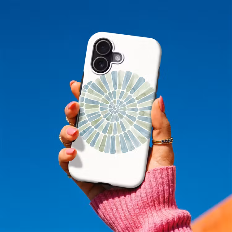 Abstract - Spiraal - Patroon - Modern - Blauw-Groen Toughcase MagSafe Apple iPhone 17 klein -Sfeer1V