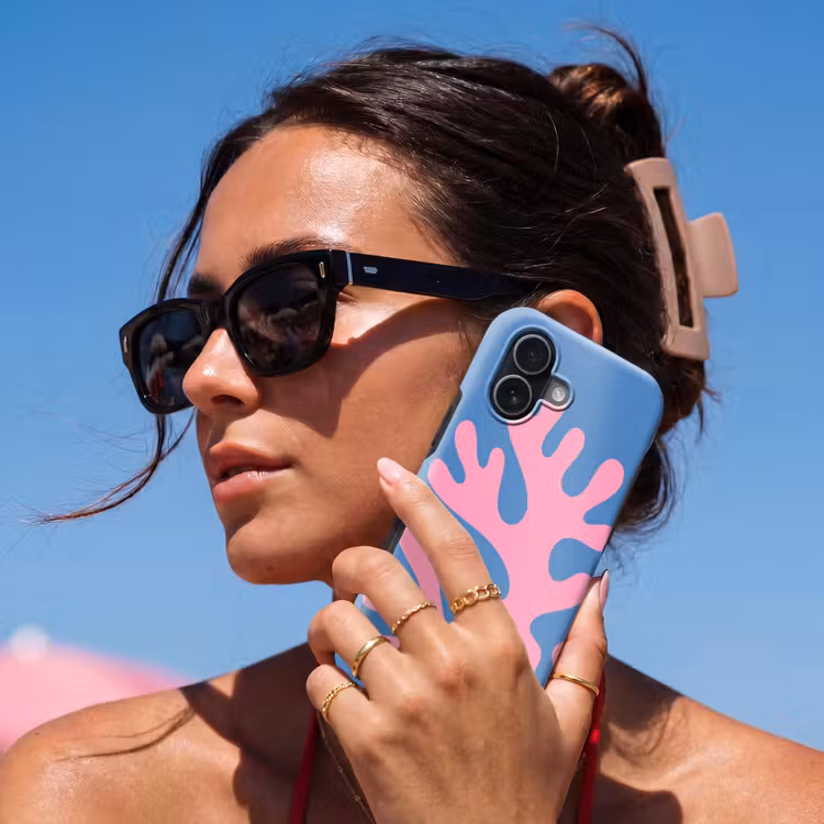 Abstract - Vormen - Roze - Blauw Toughcase MagSafe Apple iPhone 17 klein -Sfeer2V