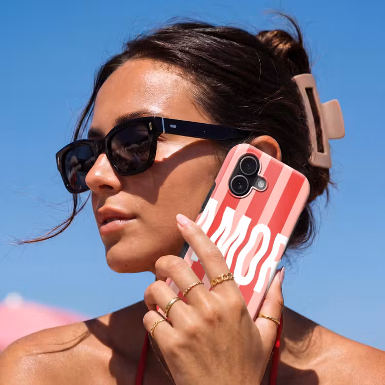 Amor - Strepen - Rood - Roze Toughcase MagSafe Apple iPhone 17 klein -Sfeer2V