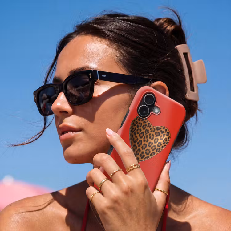 Ballon - Hartvormig - Rood - Panterpatroon Toughcase MagSafe Apple iPhone 17 klein -Sfeer2V