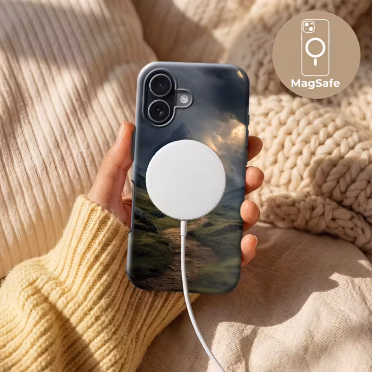 Bergen - Kronkelpad - Groen - Wolken Toughcase MagSafe Apple iPhone 17 klein -USP_MagsafeV