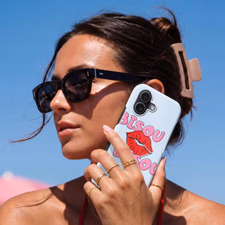 Bisou - Blauw - Roze - Lippen Toughcase MagSafe Apple iPhone 17 klein -Sfeer2V