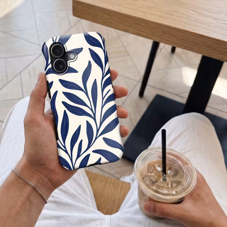 Bladeren - Klimop - Donkerblauw Toughcase MagSafe Apple iPhone 17 klein -Sfeer1M