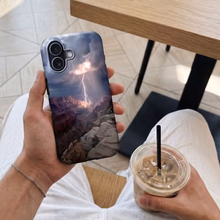 Bliksem - Wolken - Canyon Toughcase MagSafe Apple iPhone 17 klein -Sfeer1M