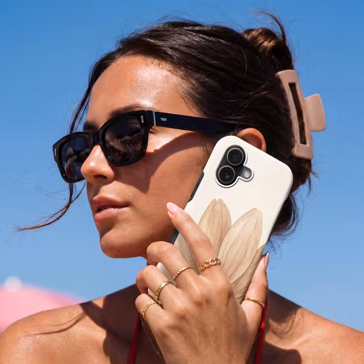 Bloemen - Bloemblad - Natuur - Aquarel - Beige Toughcase MagSafe Apple iPhone 17 klein -Sfeer2V