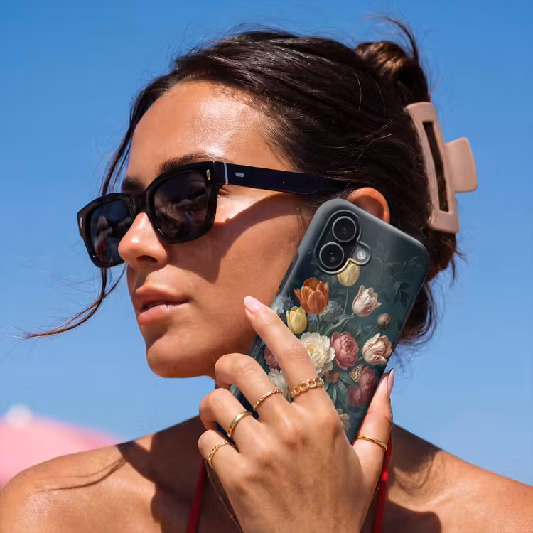 Bloemen - Boeket - Natuur - Klassiek - Donker Toughcase MagSafe Apple iPhone 17 klein -Sfeer2V