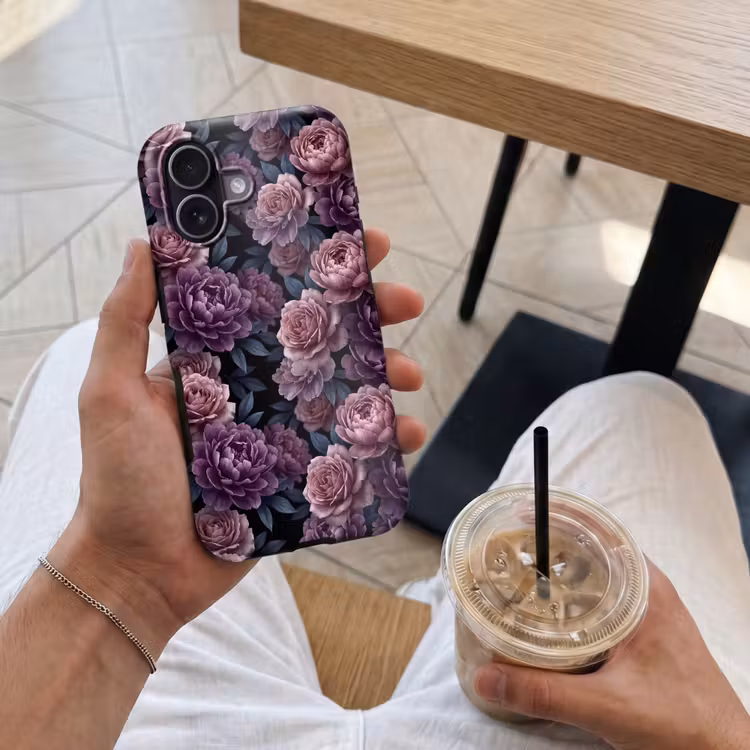 Bloemen - Patroon - Donker - Botanisch - Paars Toughcase MagSafe Apple iPhone 17 klein -Sfeer1M