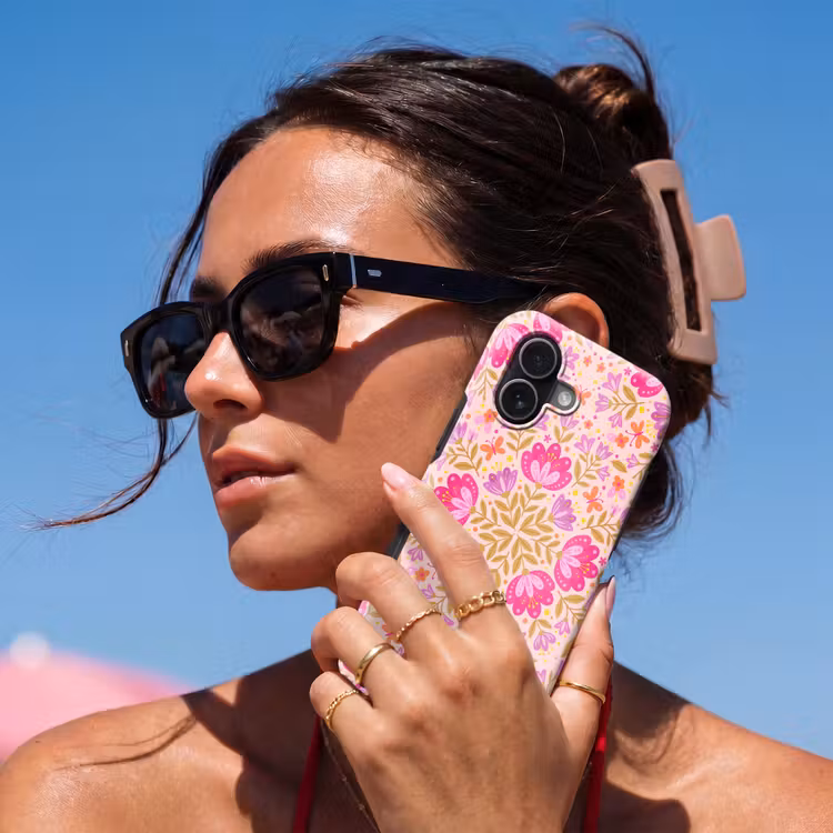 Bloemen - Patroon - Natuur - Abstract - Roze Toughcase MagSafe Apple iPhone 17 klein -Sfeer2V