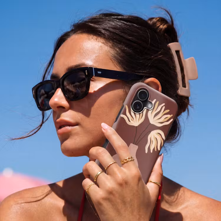 Bloemen - Vaas - Abstract - Modern - Aardetinten Toughcase MagSafe Apple iPhone 17 klein -Sfeer2V