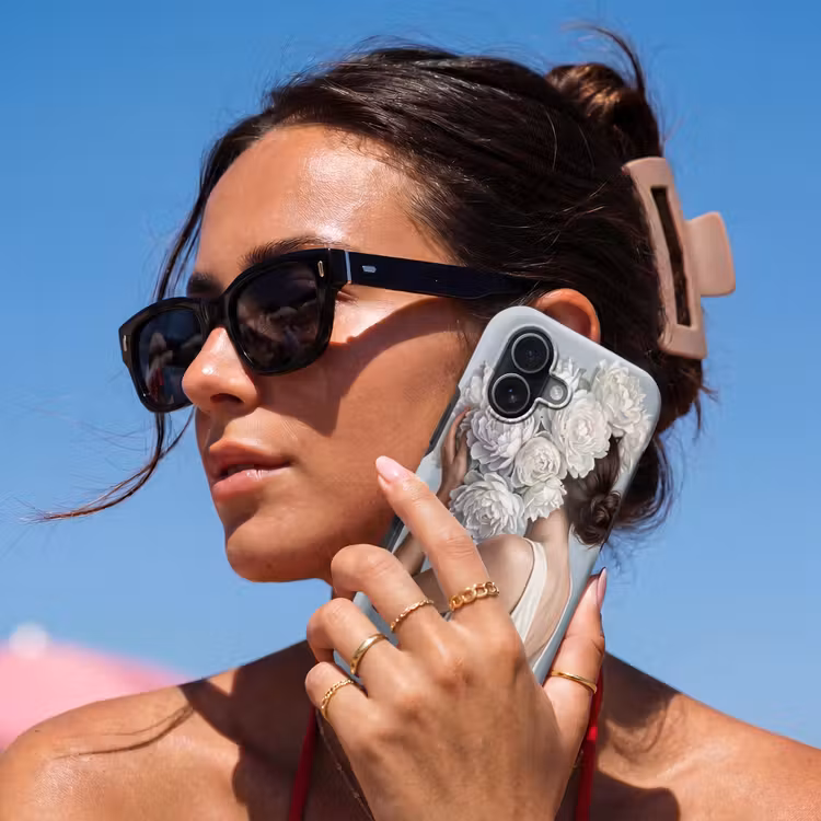 Bloemen - Vrouw - Wit Toughcase MagSafe Apple iPhone 17 klein -Sfeer2V