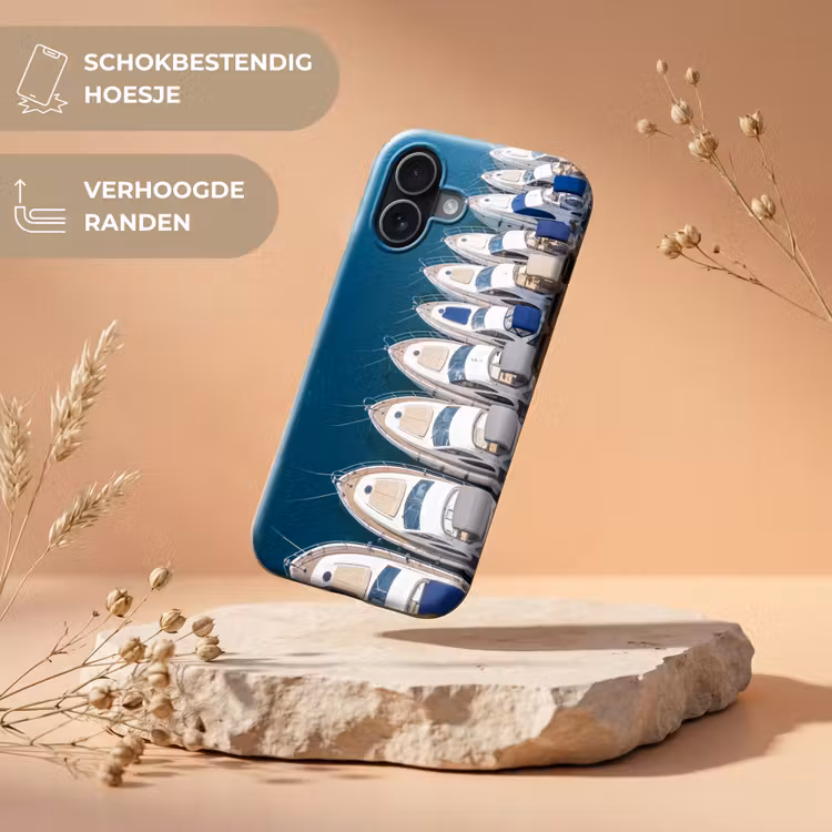 Boot - Jachthaven - Water - Zomer - Blauw Toughcase MagSafe Apple iPhone 17 klein -USP_RandenV_NL