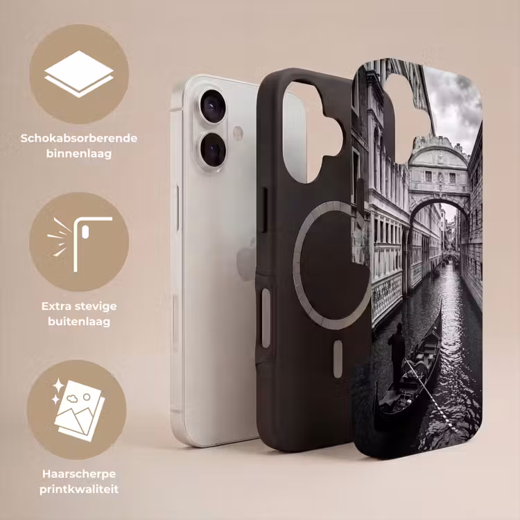 Boot - Waterweg - Stad - Zwart-wit - Architectuur Toughcase MagSafe Apple iPhone 17 klein -USP_Lagen_NL