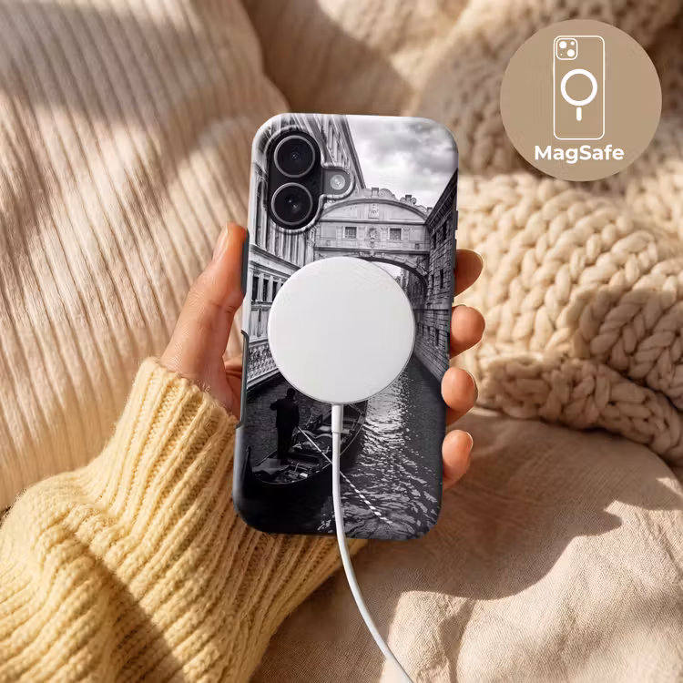 Boot - Waterweg - Stad - Zwart-wit - Architectuur Toughcase MagSafe Apple iPhone 17 klein -USP_MagsafeV