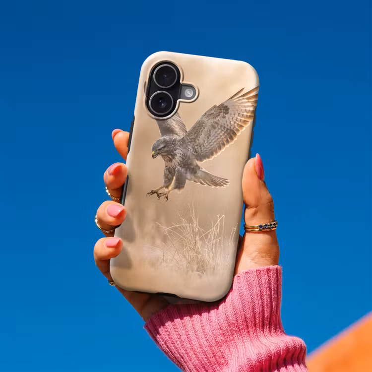 Buizerd - Roofvogel - Natuur - Bruin Toughcase MagSafe Apple iPhone 17 klein -Sfeer1V