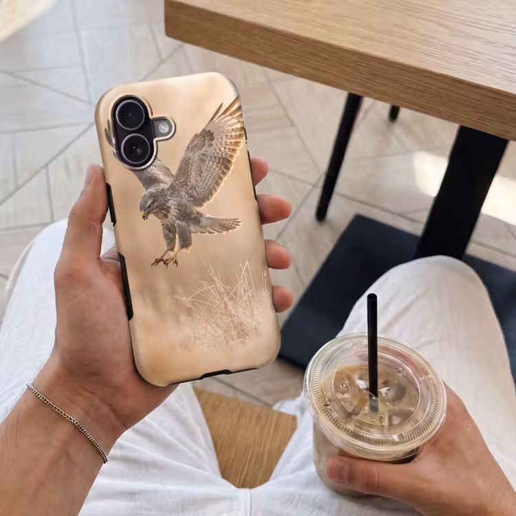 Buizerd - Roofvogel - Natuur - Bruin Toughcase MagSafe Apple iPhone 17 klein -Sfeer1M