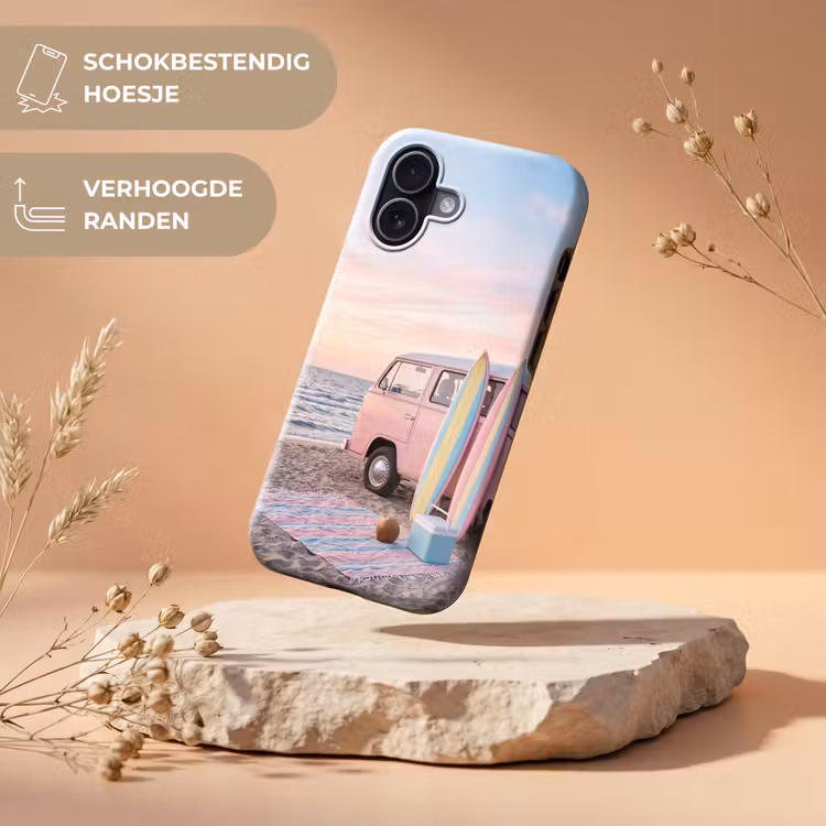 Busje - Strand - Surfplank - Zomer - Roze Toughcase MagSafe Apple iPhone 17 klein -USP_RandenV_NL