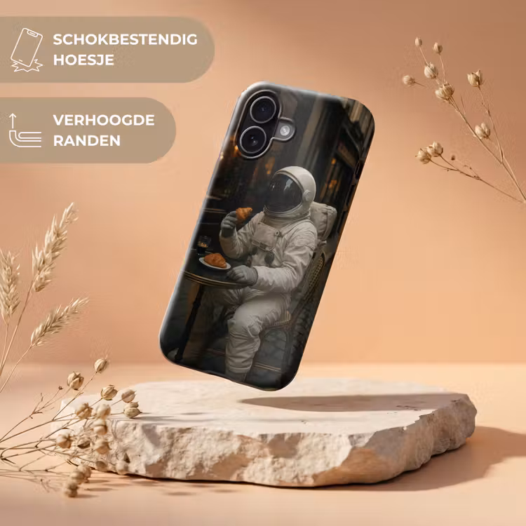 Café - Croissant - Koffie - Astronaut Toughcase MagSafe Apple iPhone 17 klein -USP_RandenV_NL